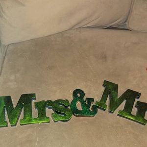 Mr & Mrs resin molds, any color or colors of your choice